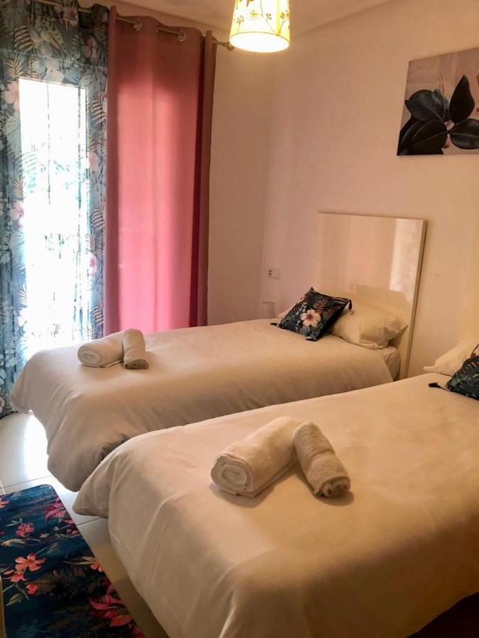 Villa Life . Precioso Bajo Frente Piscina Sucina Kültér fotó